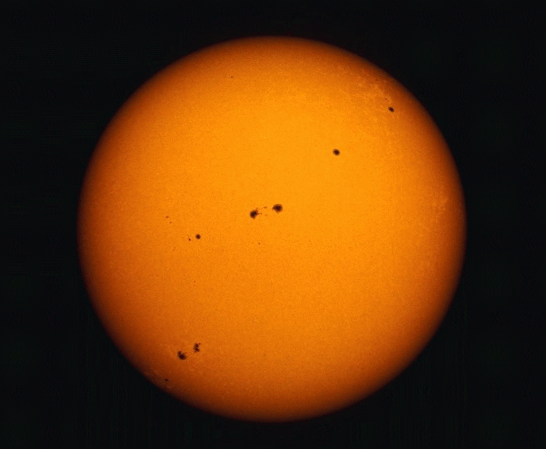 space-weather-sunspots-space