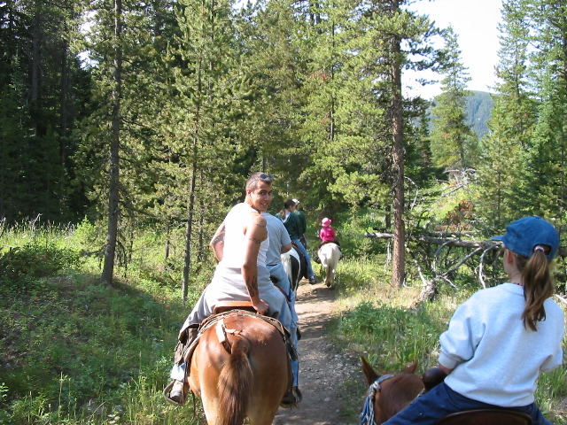 104-0443_IMG