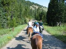 104-0440_IMG